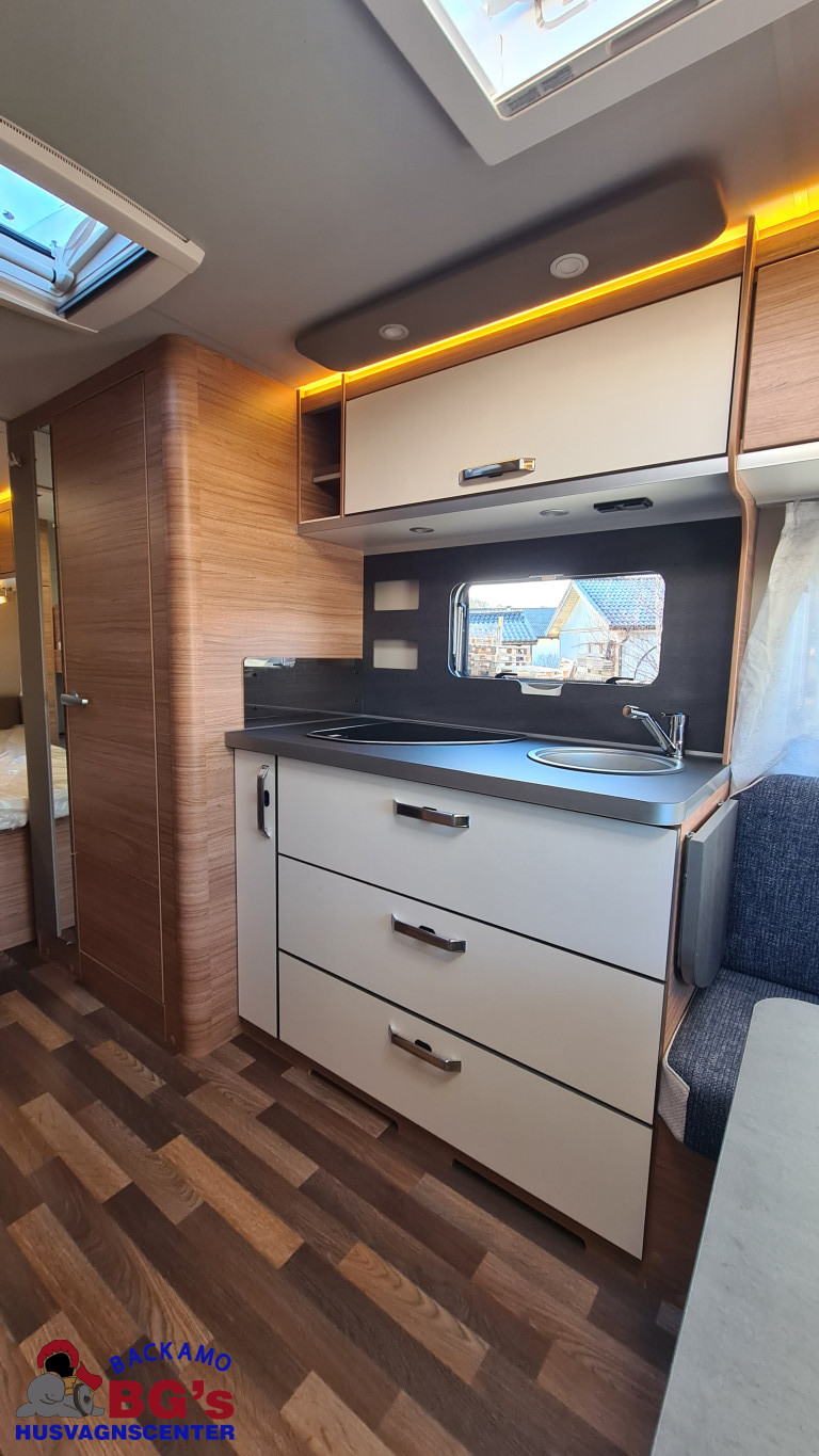 Weinsberg CaraOne 550 UK / AC eller Mover eller Förtält på köpet! - Bild 3