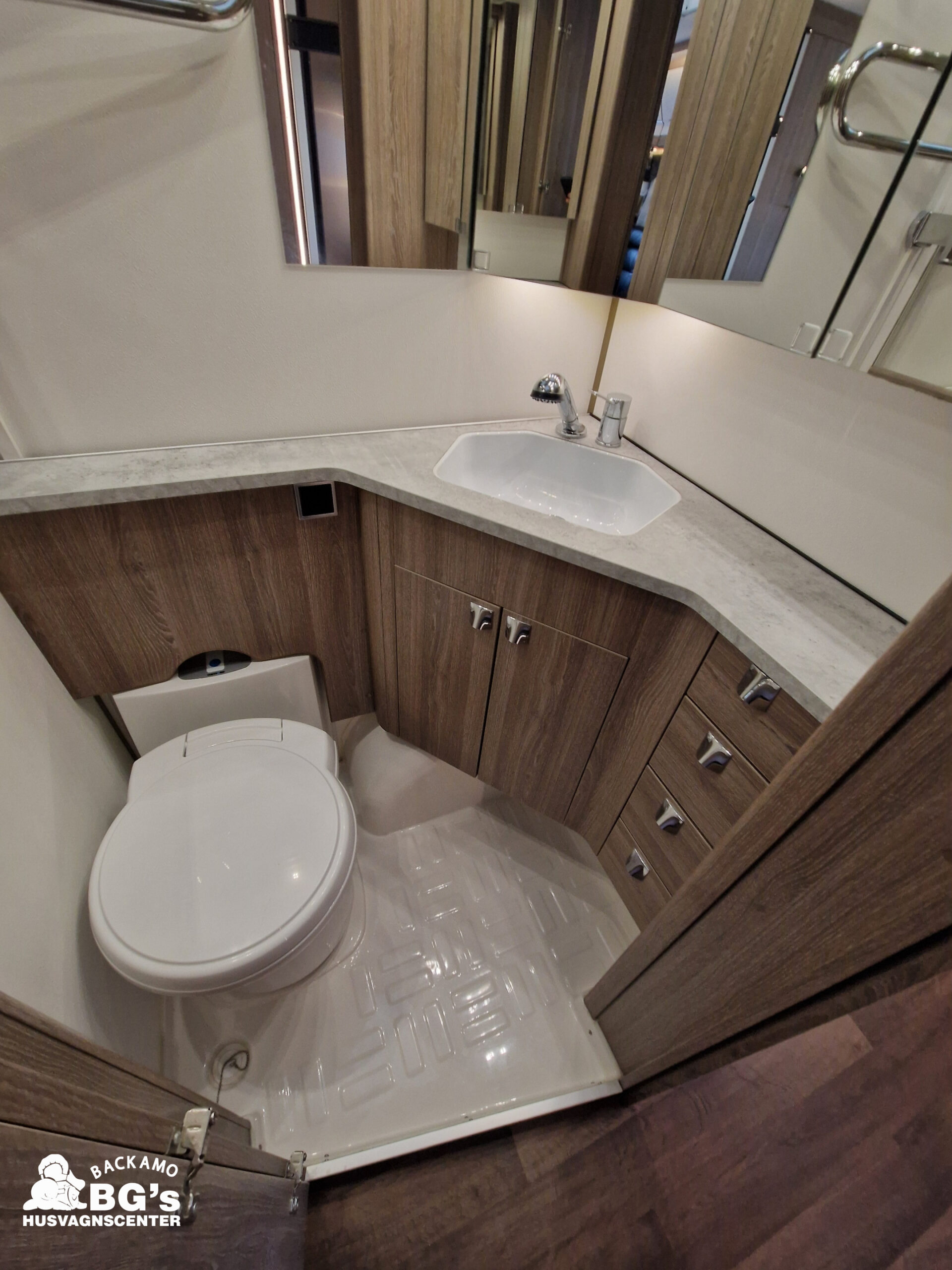 KABE ROYAL 600 GLE KS / 15.000 i valfria tillbehör ingår! - Bild 7