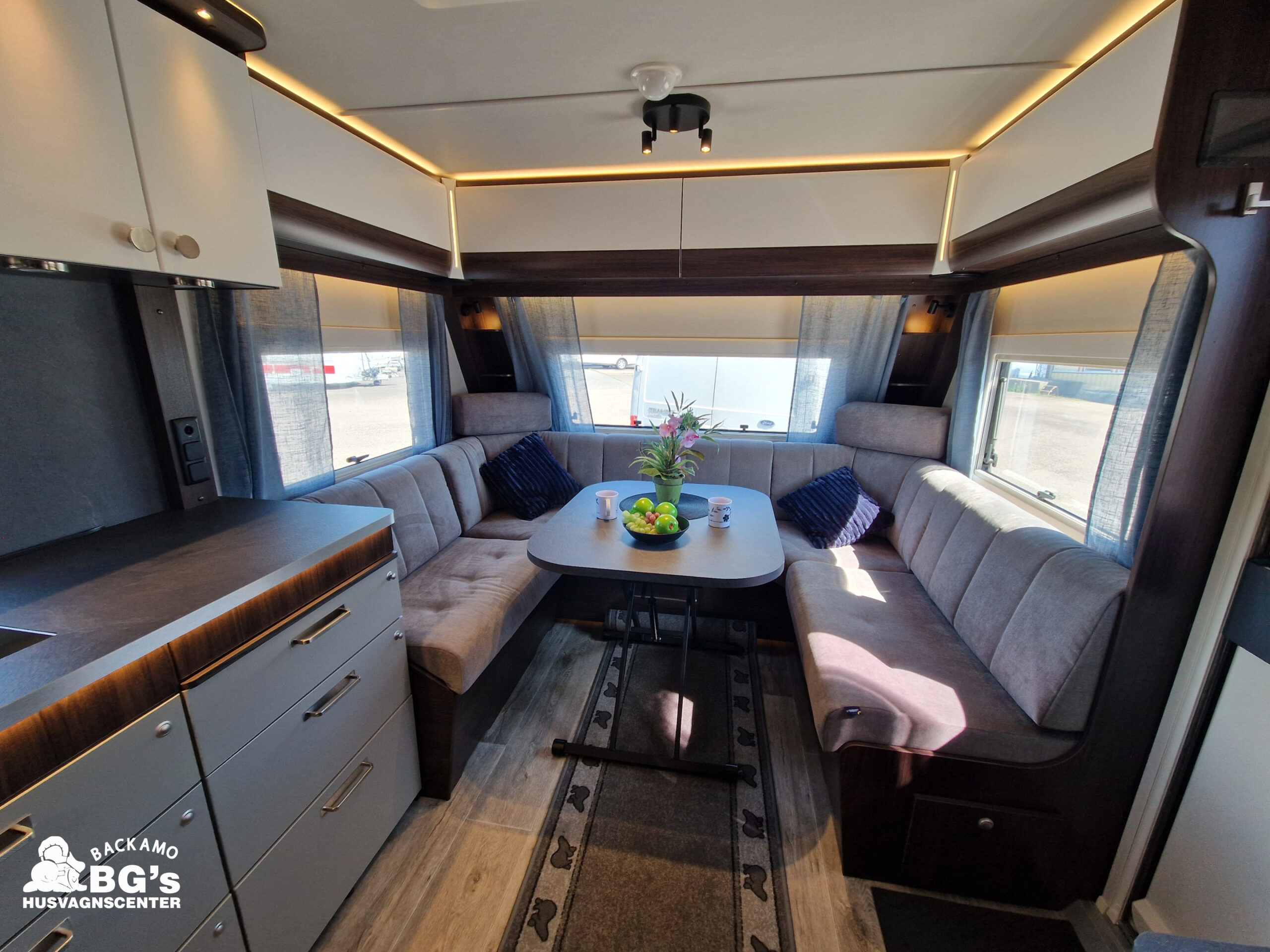 Polar Black Edition 650 BQDA / ACC på köpet! - Bild 2