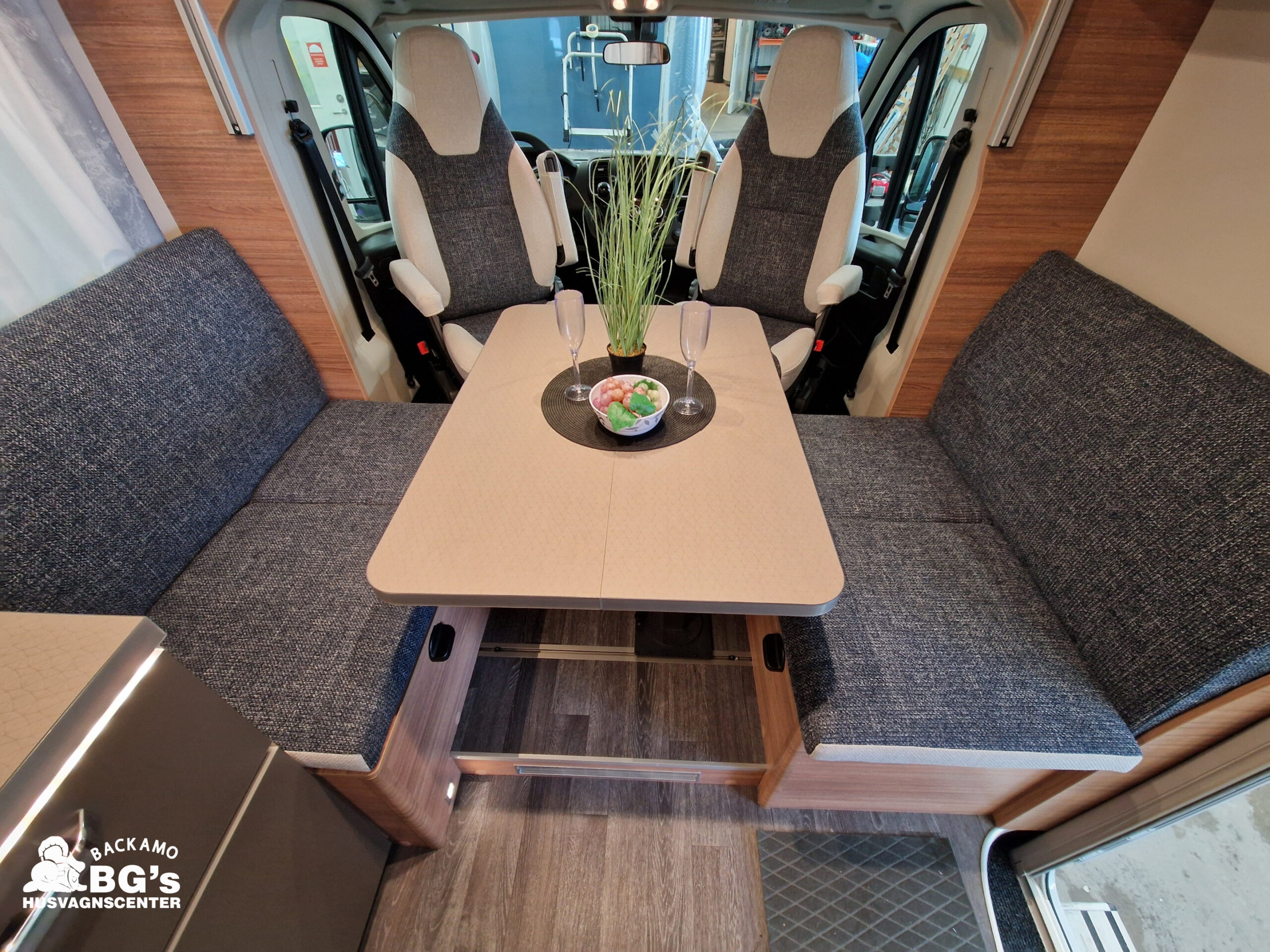 Weinsberg CaraSuite 700 DX *NY&HET;* - Bild 2