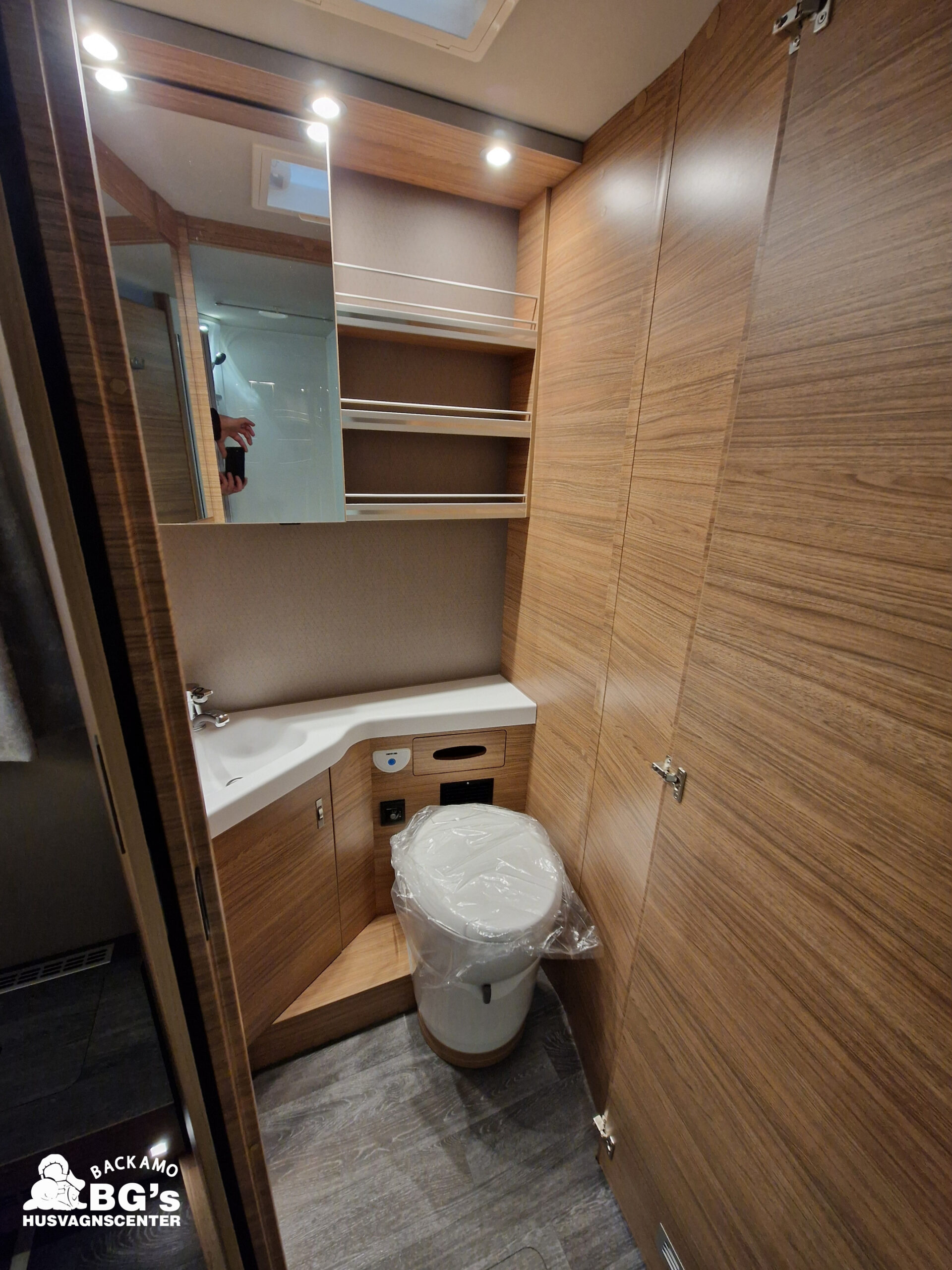 Weinsberg CaraSuite 700 DX *NY&HET;* - Bild 8