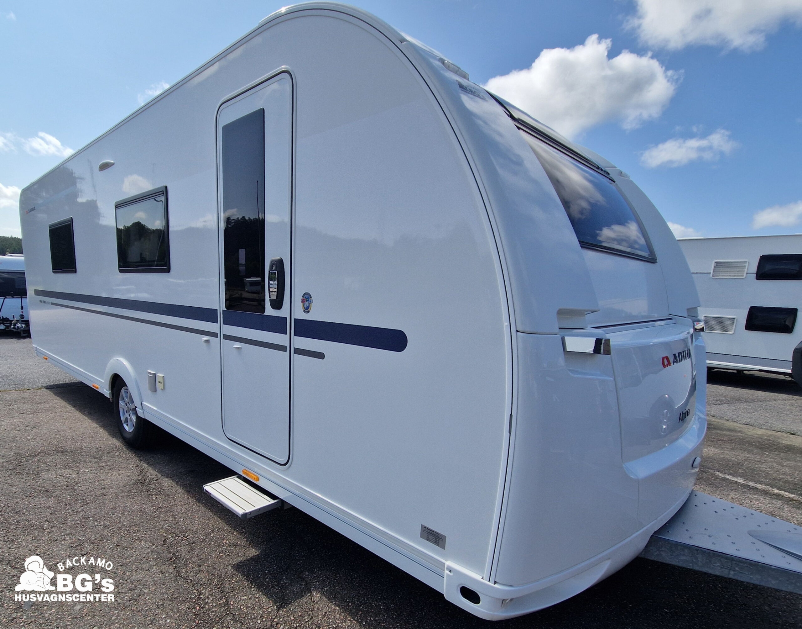 Adria ALPINA 663 HT / Frontkök / Mover - Bild 8